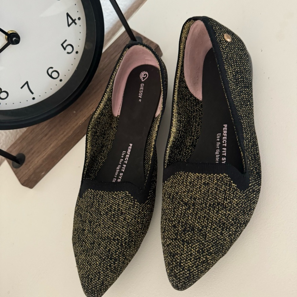 Giesswein Women's Black Gold Pointed Ballerina Flats Shoes Size 41